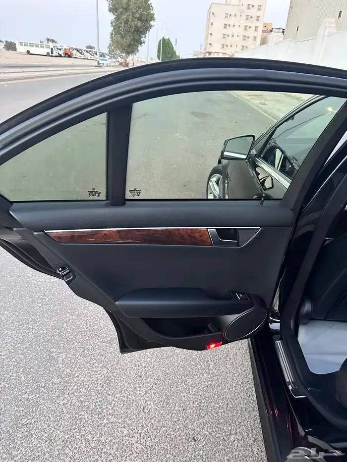 مرسيدس C300 13