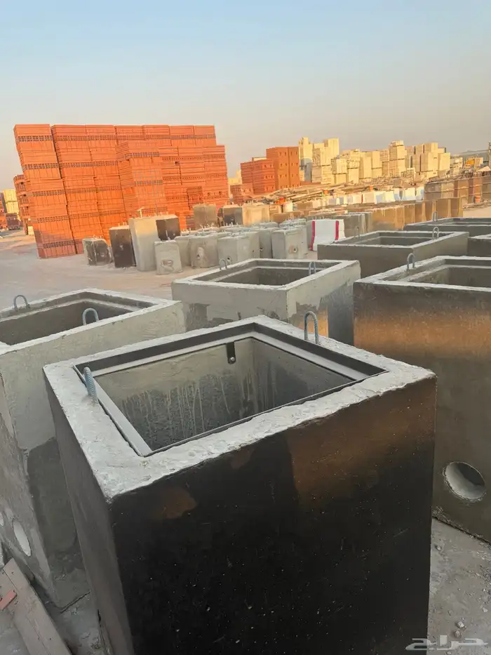 حواجز خرسانية مناهيل 27