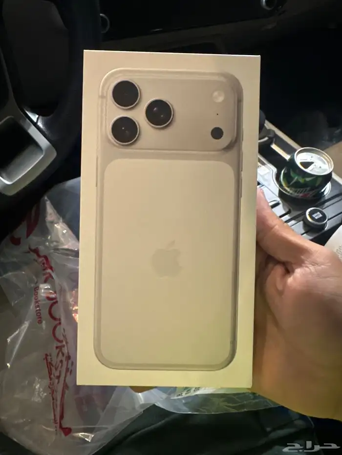 ايفون 17 برو ماكس فضي 0