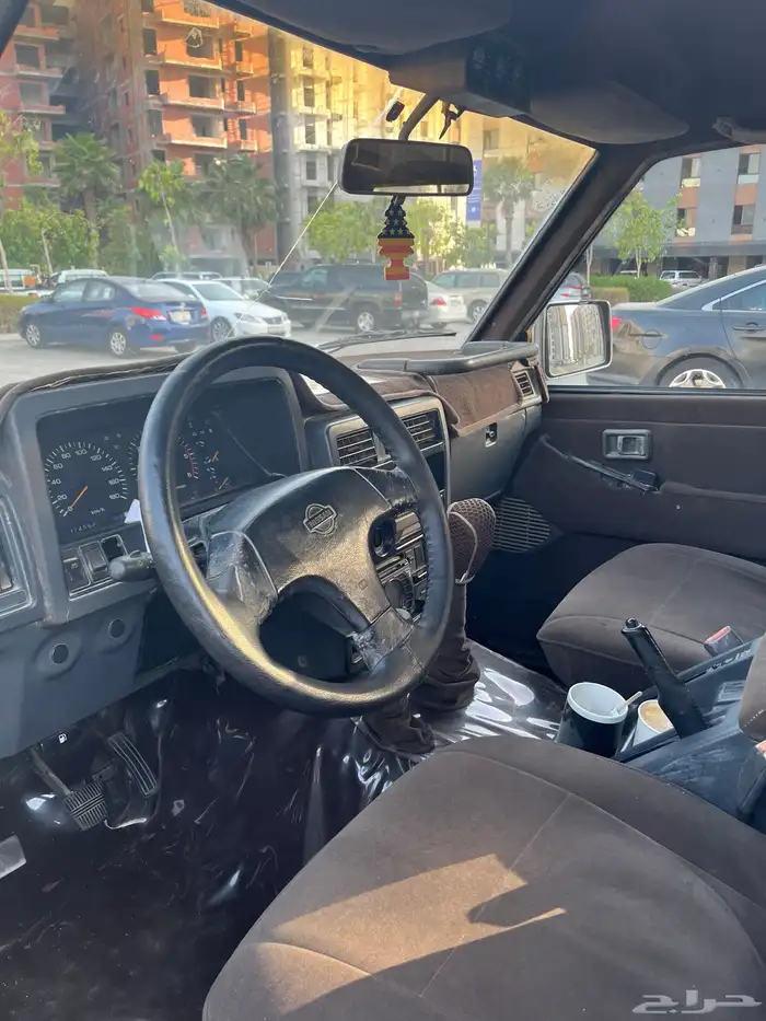 جيب نيسان باترول موديل 1993 3