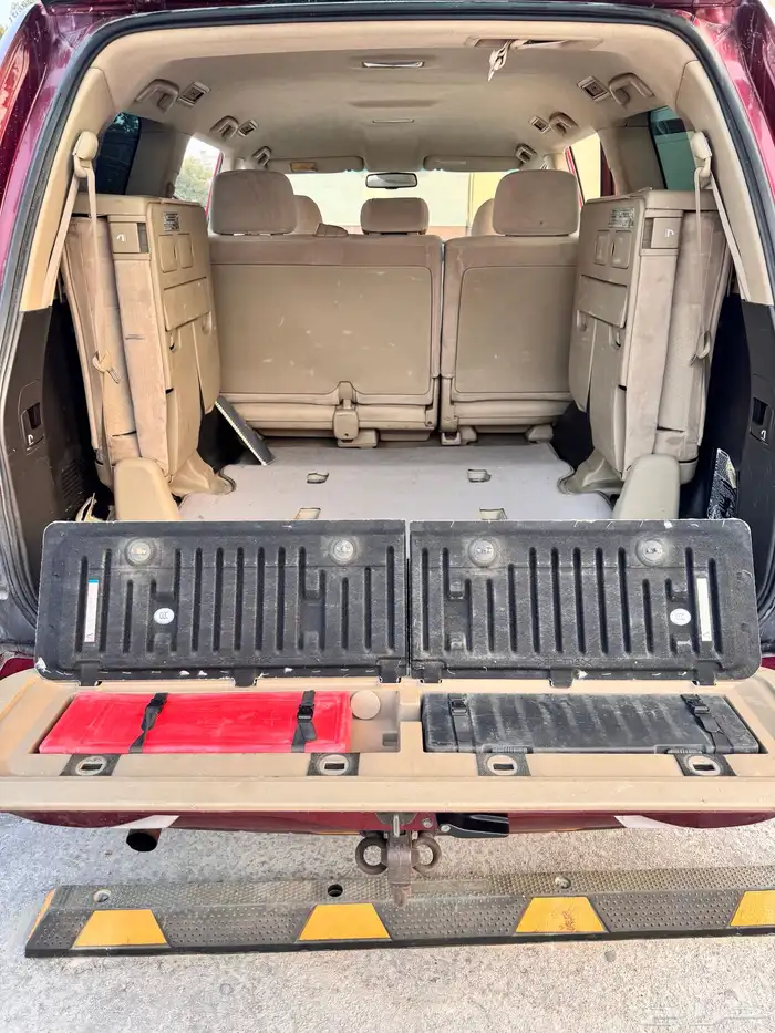 لاندكروزر 2011 15