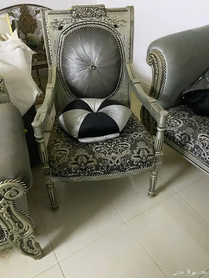 كنب مستخدم للبيع 2