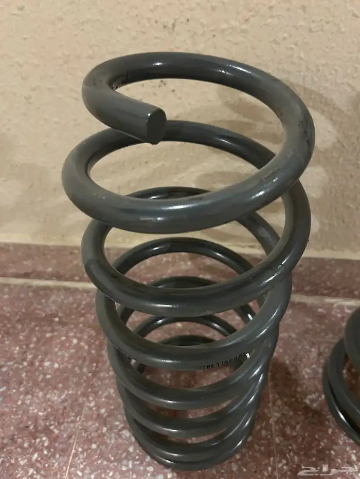 طقم يايات خلفية لاند 90-97 التعليق الصحراوي 0