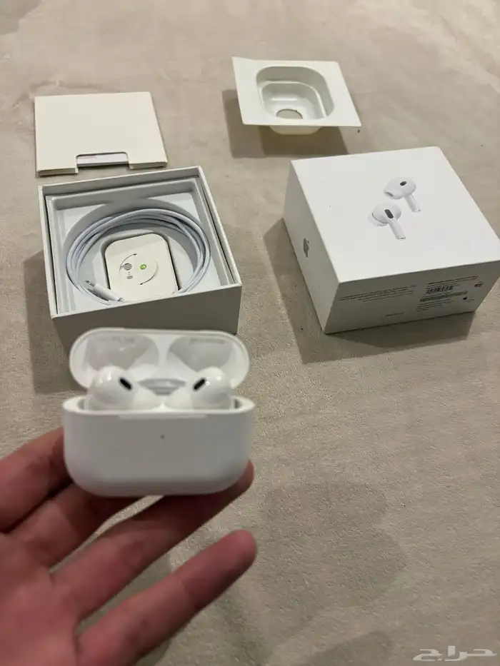 سماعة للآيفون وساعة الحد 150 0