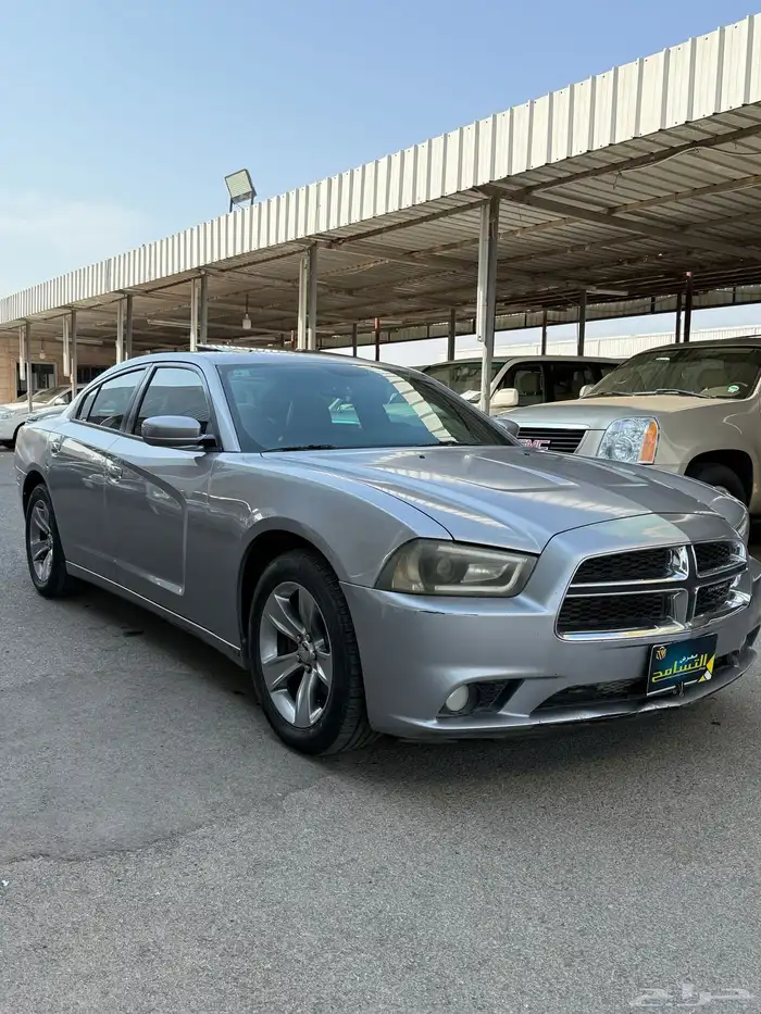 للبيع دوج تشارجر 2014 8