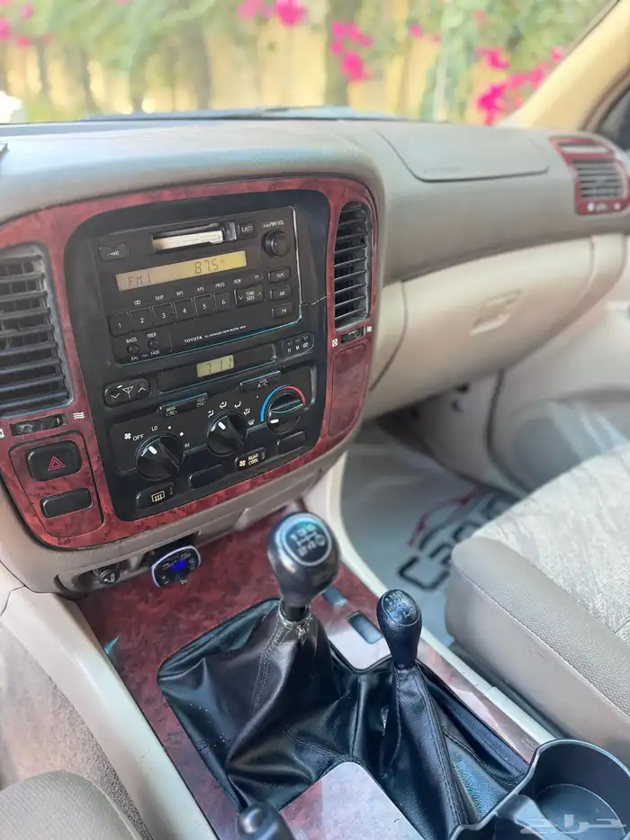 لاندكلوزر 2001 اسبير علاق اساس قير عادي اساس 10