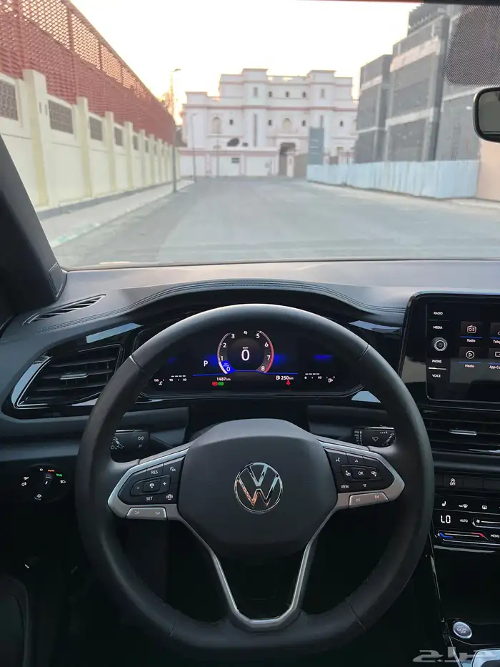 فولكس واجن تي روك 2024 شبه جديد 21