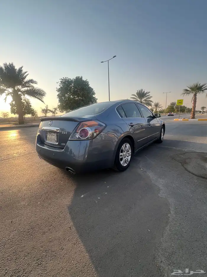 نيسان ألتيما 2011 شبه مخزن مالكين فقط 5