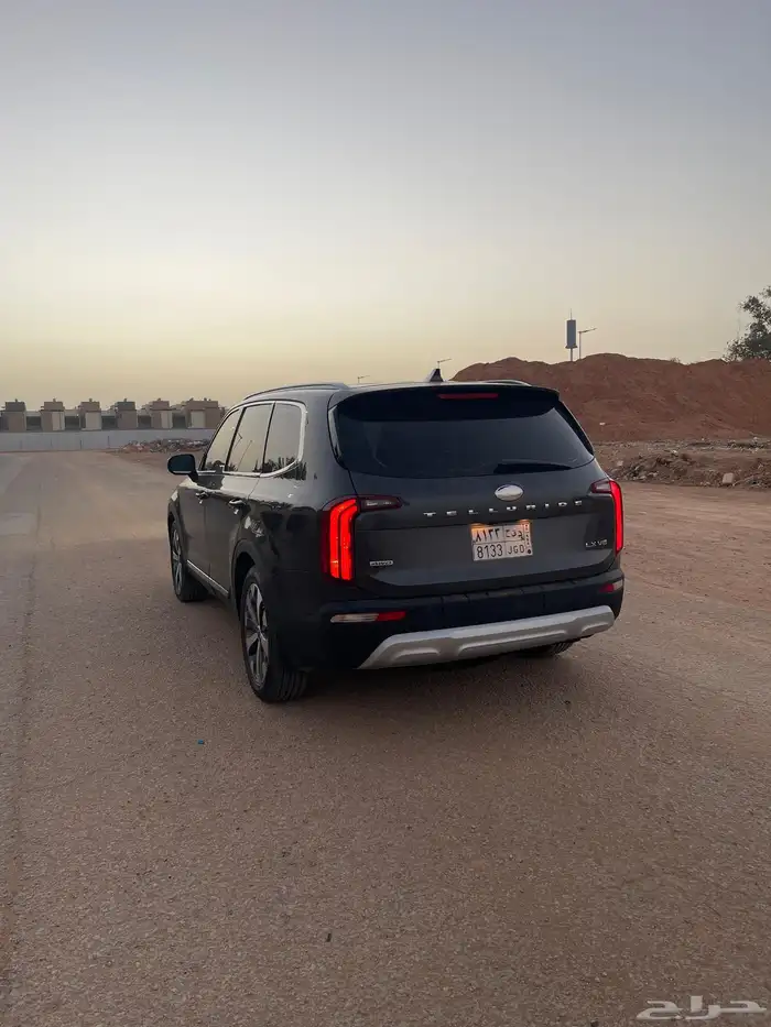 كيا تورايليد 6