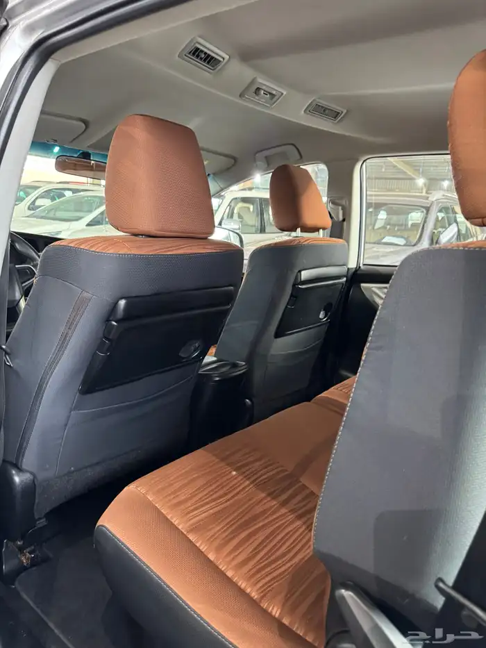 للبيع تويوتا انوفا 2022 8