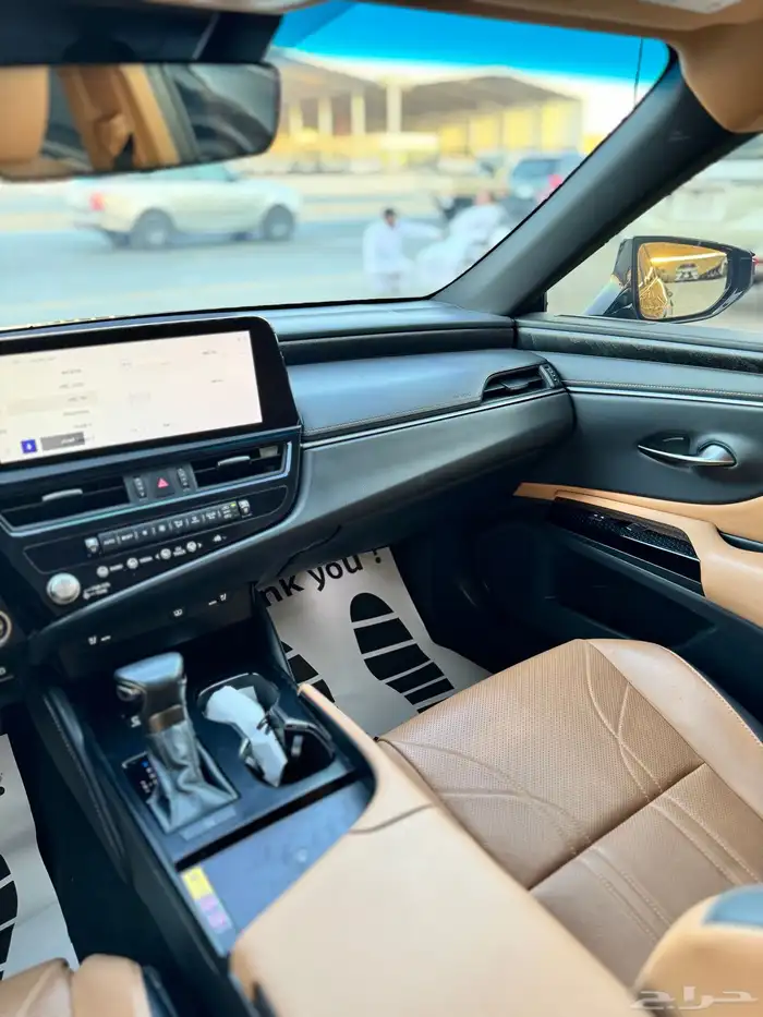 للبيع لكزس DD ES250 - 2023 فل كامل بحالة الوكاله 8