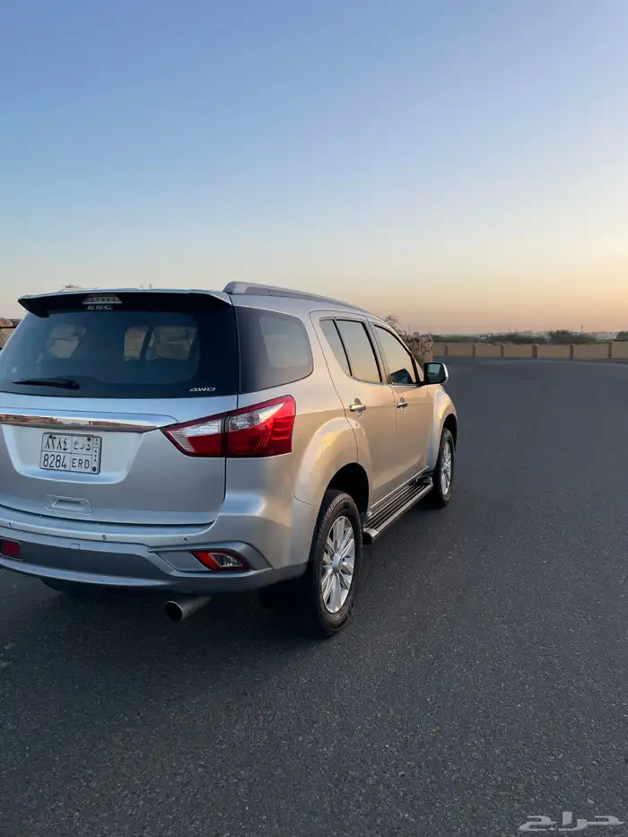 للبيع ايسوزو 2018 MUX دبل قير اتوماتيك 6