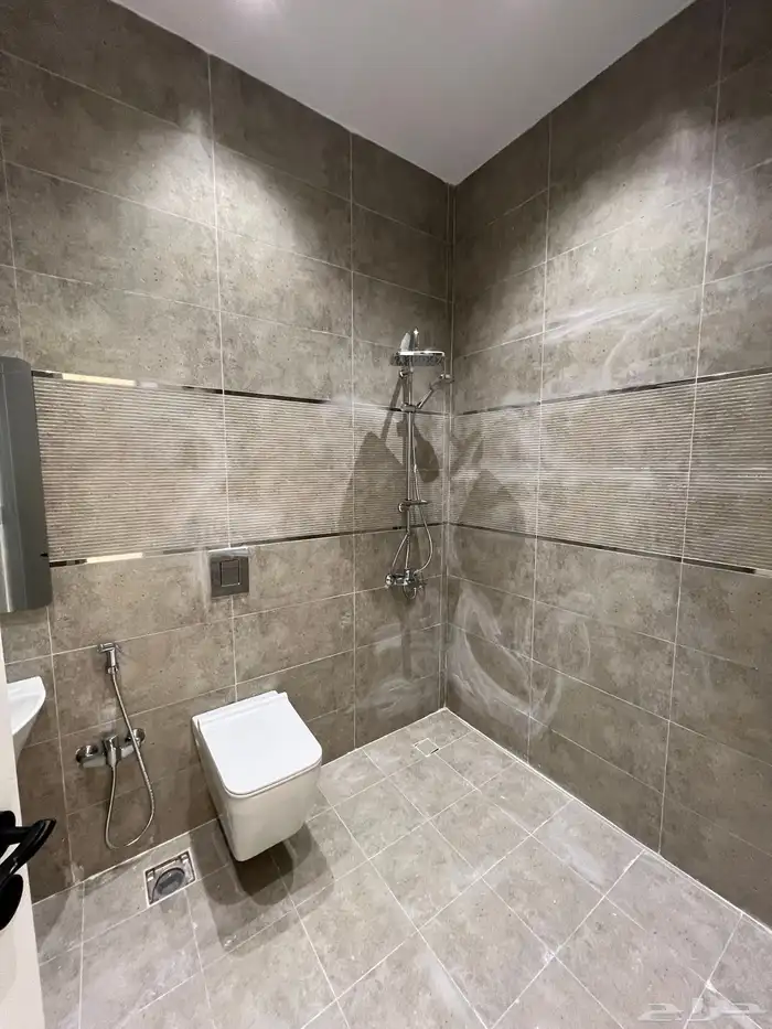 للبيع شقه علويه من 6 غرف وسطح حى البديع ابها 480 الف 23