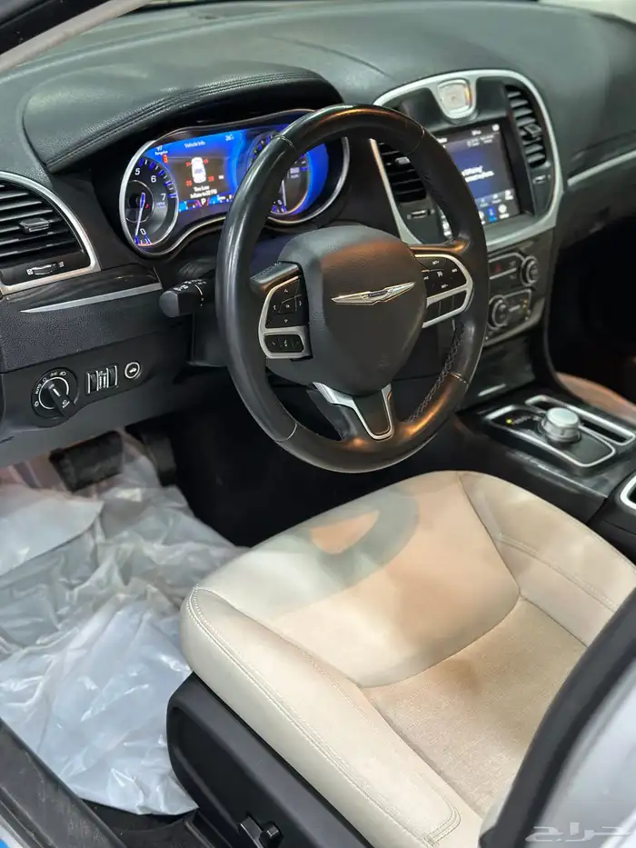 كرايزلر C300 لميتد بلص 2021 لدى معرض(الرشيدي) 25
