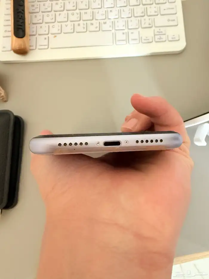 ايفون 11. قيقا 128. بطارية 76 1