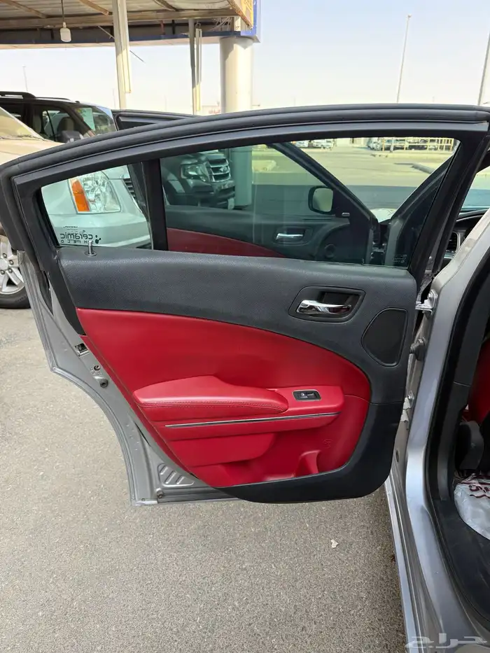 للبيع دوج تشارجر 2014 17