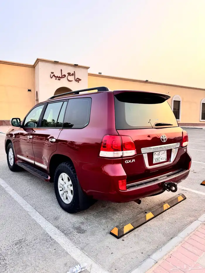 لاندكروزر 2011 5