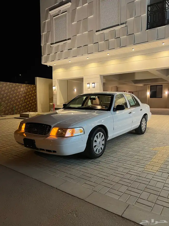 فورد فكتوريا بوليسي 9