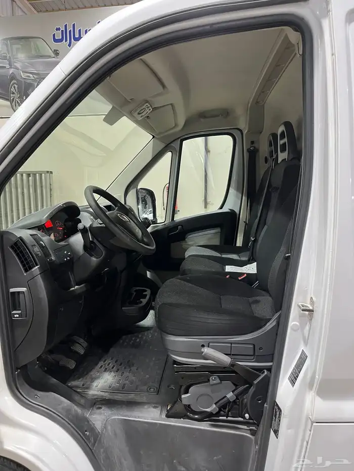 باص 2020 بضاعه ديزل قير عادي 17