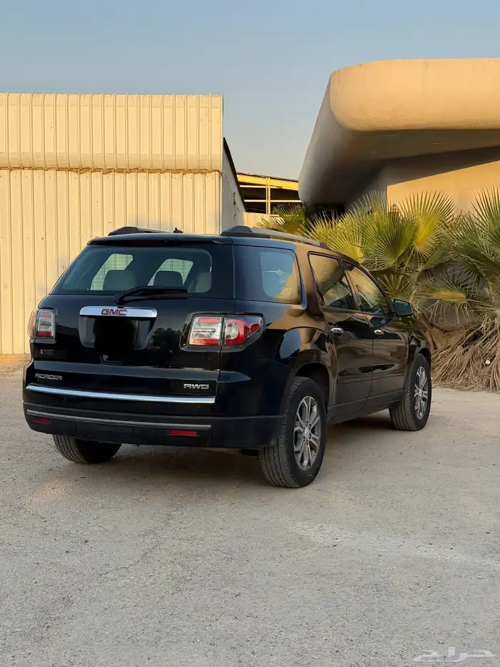 جي ام سي اكاديا 2013 6