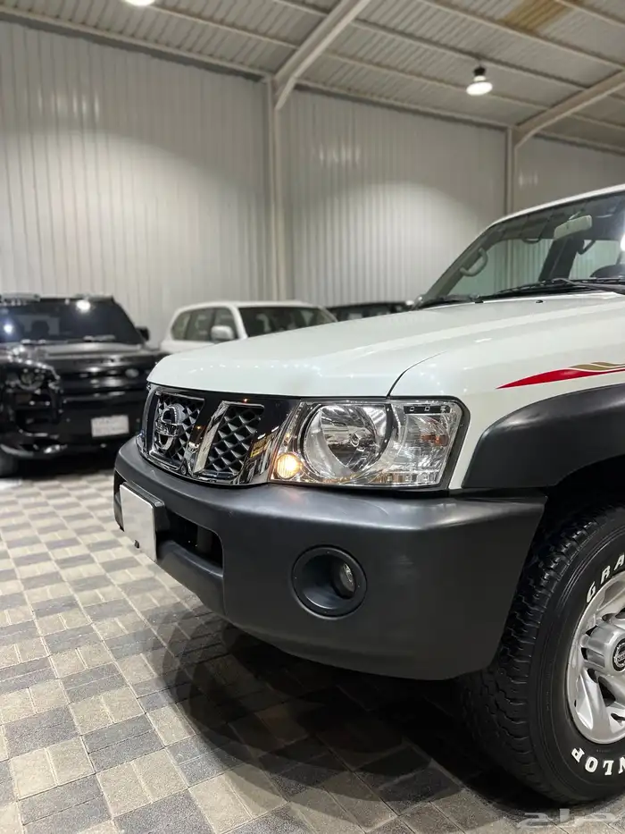 للبيع نيسان فينك موديل 2014 16