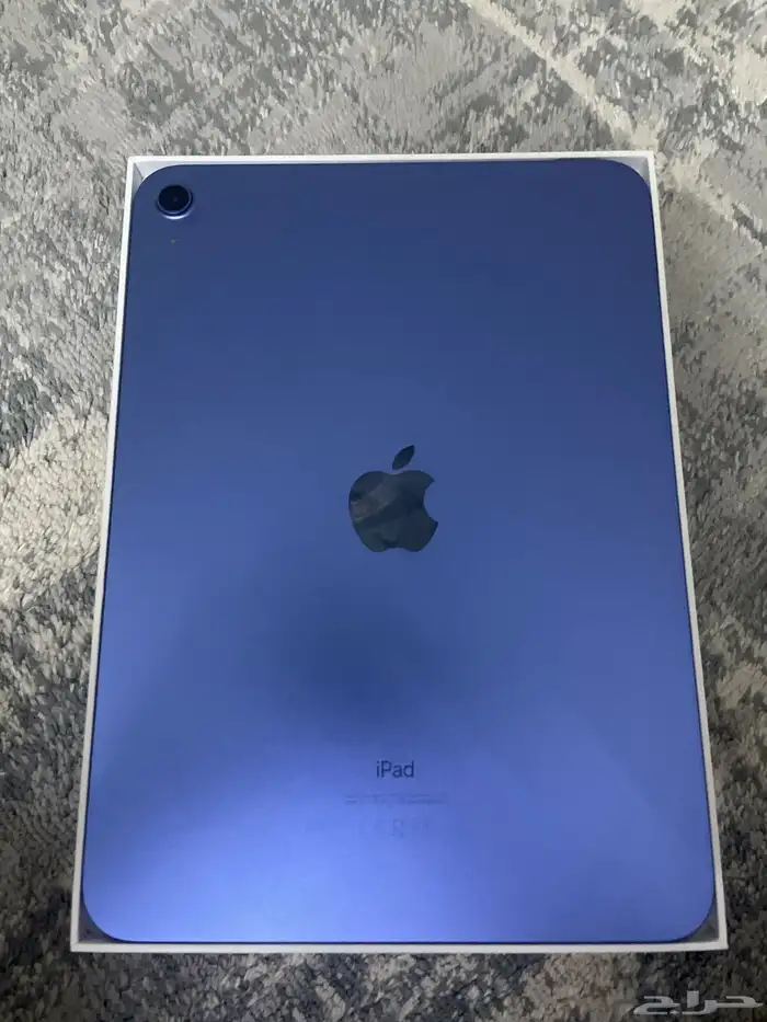 iPad الجيل العاشر اللون ازرق جميع أغراضه 0