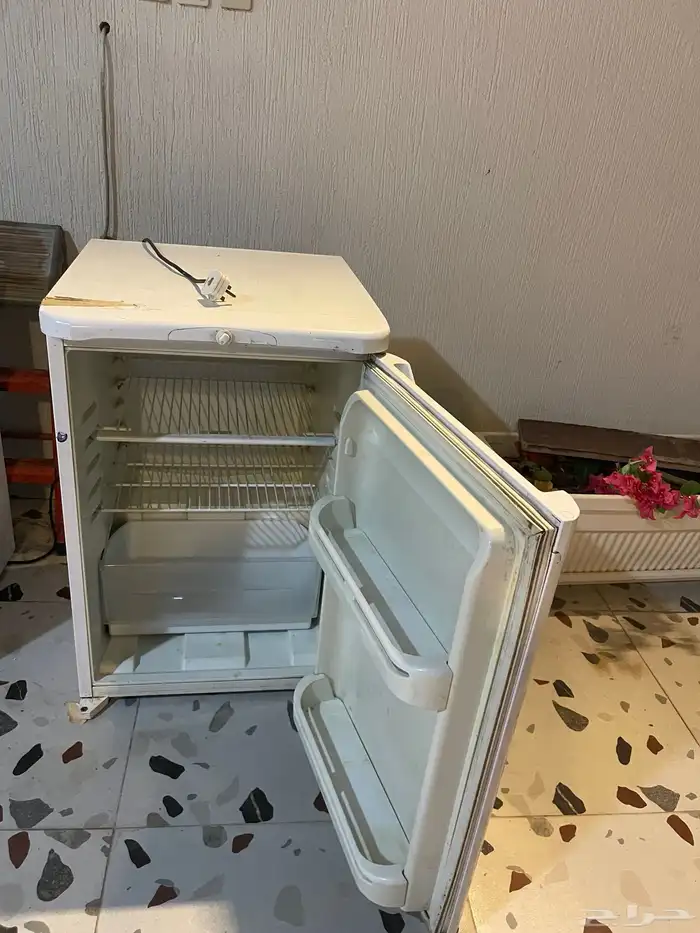 ثلاجتين للبيع 1