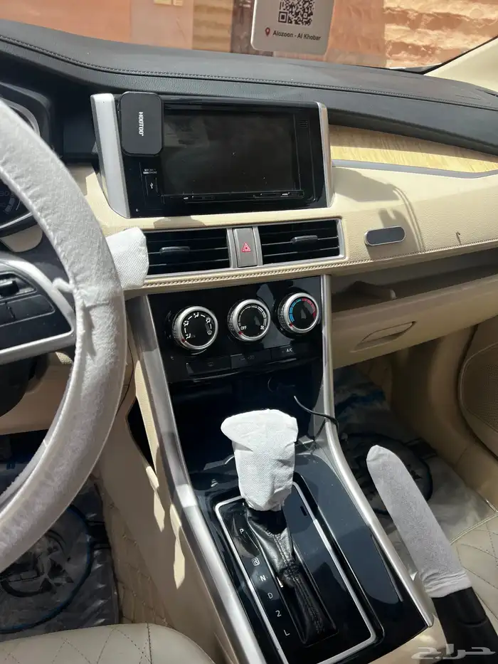 ميتسوبيشي . اكسباندر . 02022 9