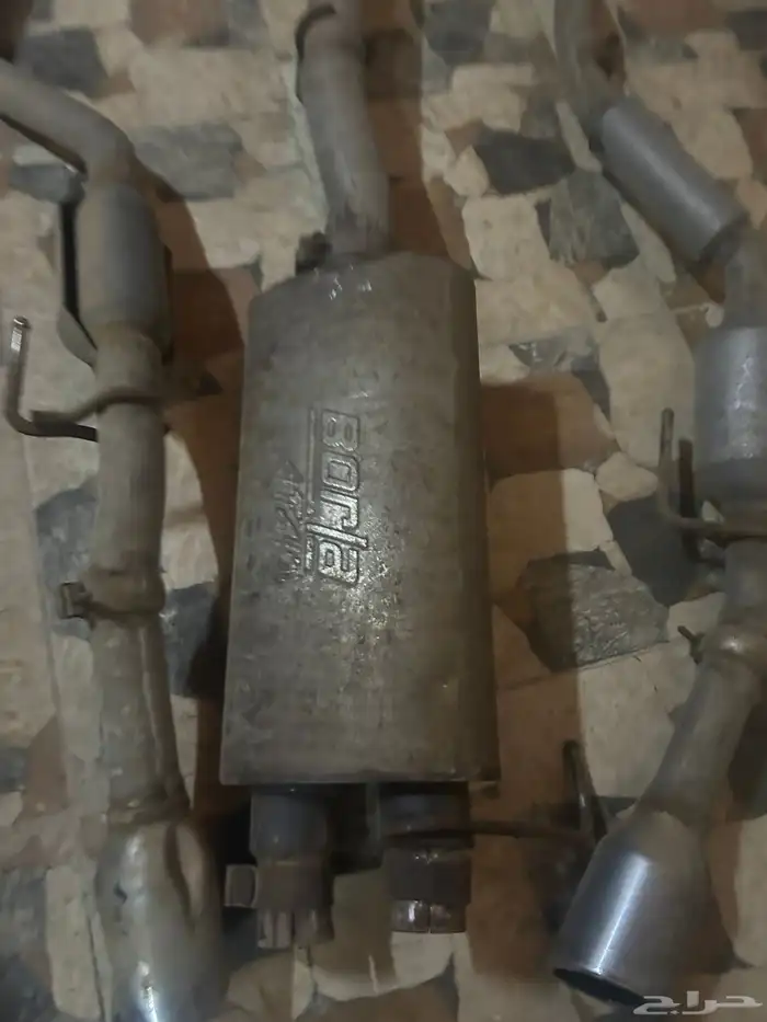 للبيع اقزوز بورلا كامل يركب علي V8 عرض اليوم فقط 800 ريال 1