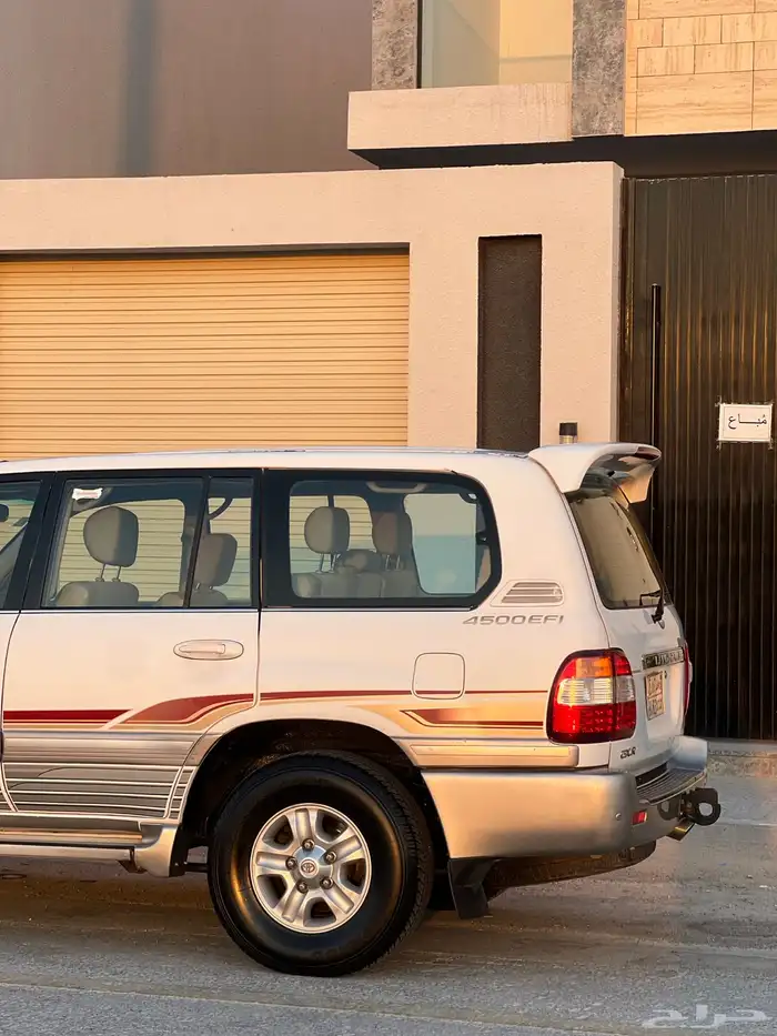 تويوتا لاندكروزر فل كامل قير عايدي اساس 11