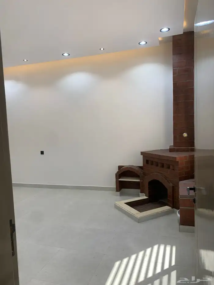 للبيع روف علوي مع ملحق با الخميس موقع مميز جدا من 650 الف 31