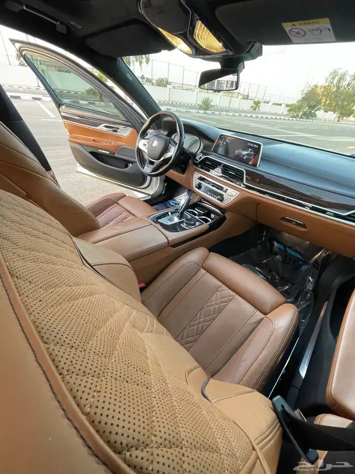 بي ام دبليو2017 فل كامل اعلى مواصفات740الموقع بريده 48