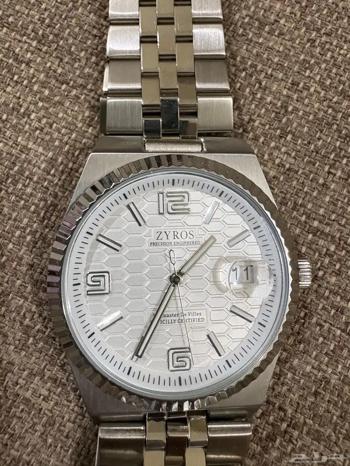 ساعة زيروس 6