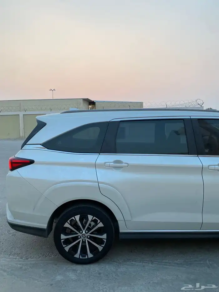 فيلوز تويوتا ممشى قليل ( الاحساء ) 4