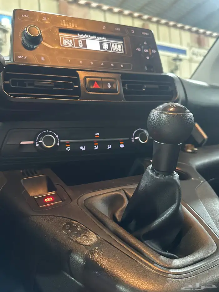 بيجو. بارتنر 2021 10