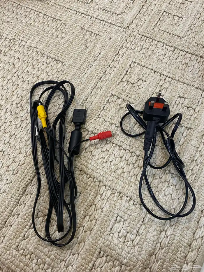 بلاستيشن 2 جديد وكاله شغال بس ما معاه اي شريط اي يبه يتواصل 0