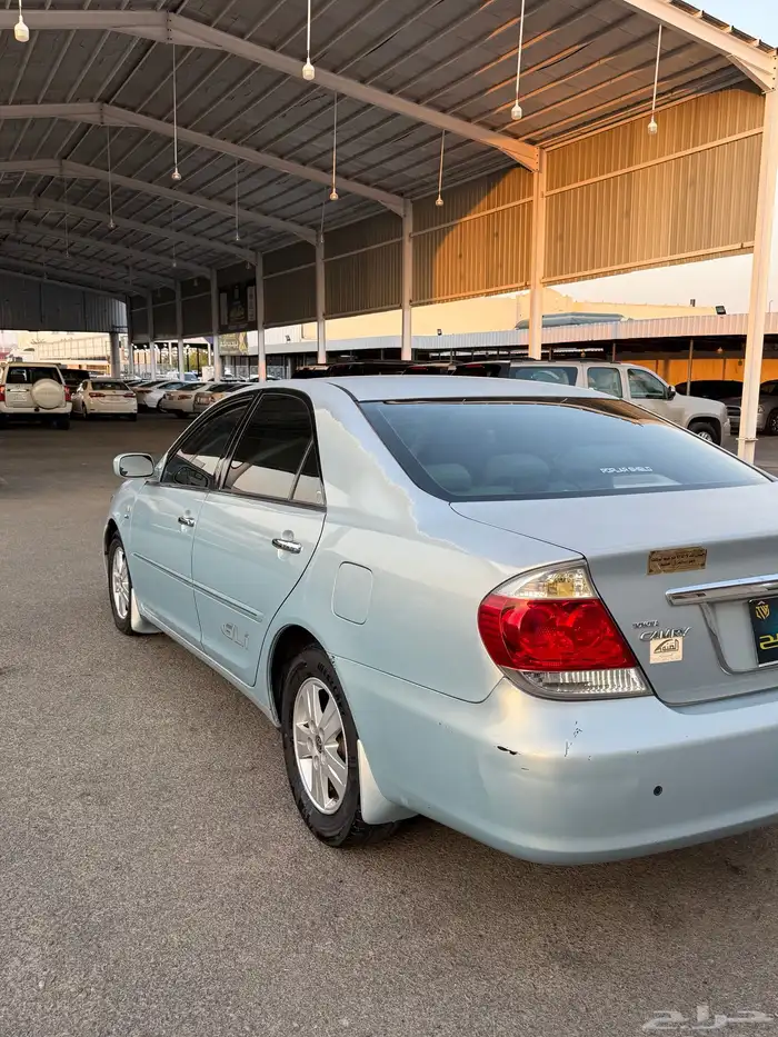 للبيع تويوتا كامري 2005 اتوماتيك 4