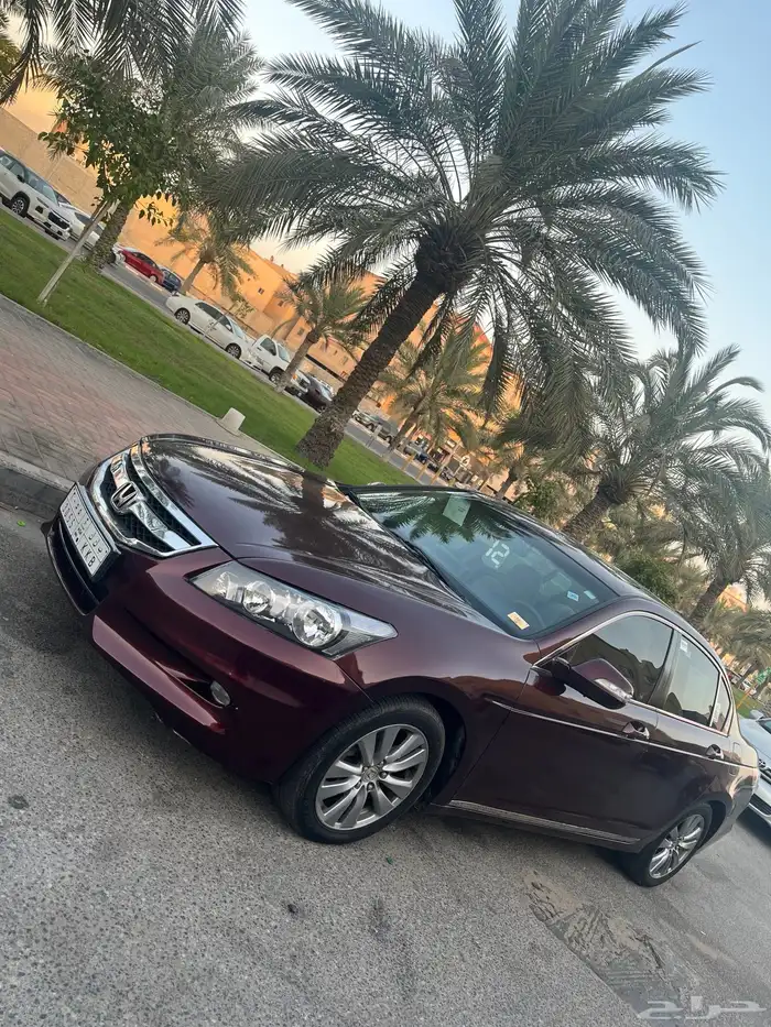 هوندا اكورد 2012 للبيع 4 سلندر 10