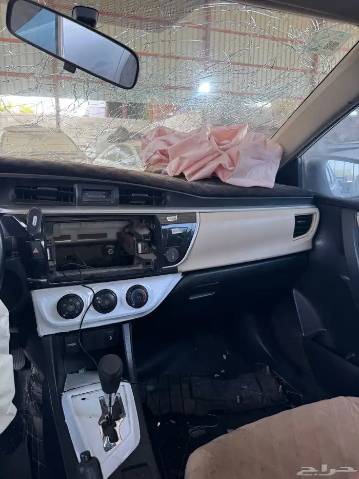 كورلا 2015 للبيع قطع فقط 12