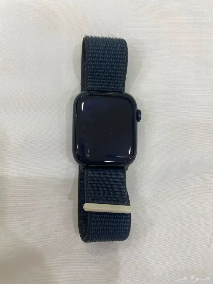 ساعه ابل الاصدار 9 مع كرتونه وشاحنه 0