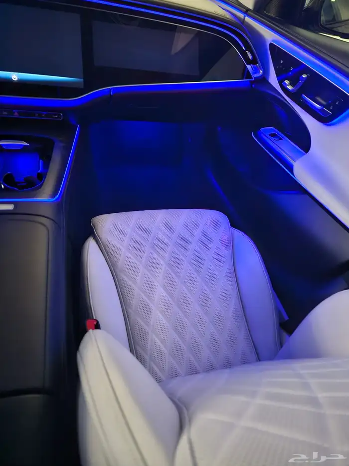 مرسيدس بنز E350 2024 27