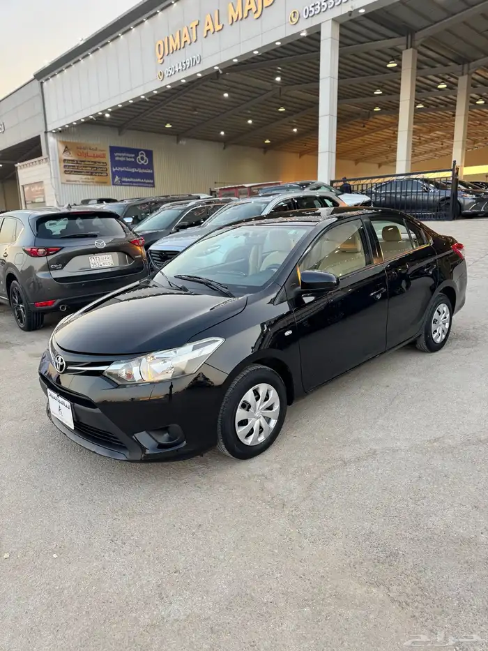 للبيع تويوتا يارس 2015 - ستاندر 2