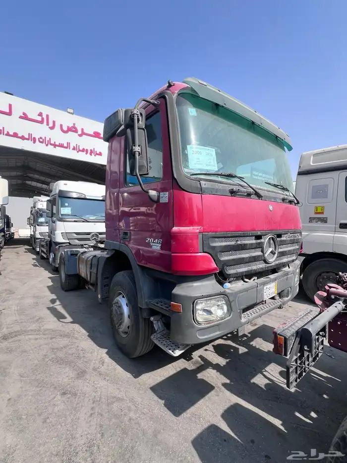 حراج معرض رايد للسيارات والشاحنات والمعدات كل يوم جمعة 5