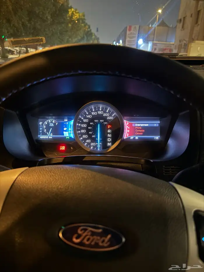 للبيع فورد اكسبلور 2013 فئة ال XLT 4