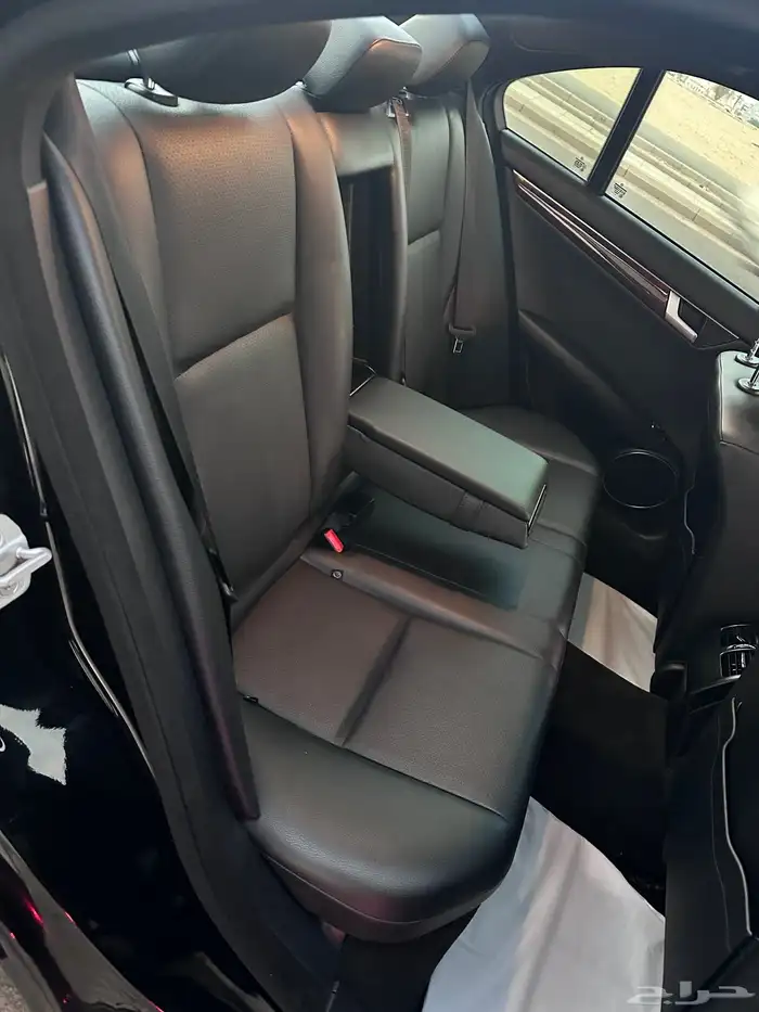 مرسيدس C300 11