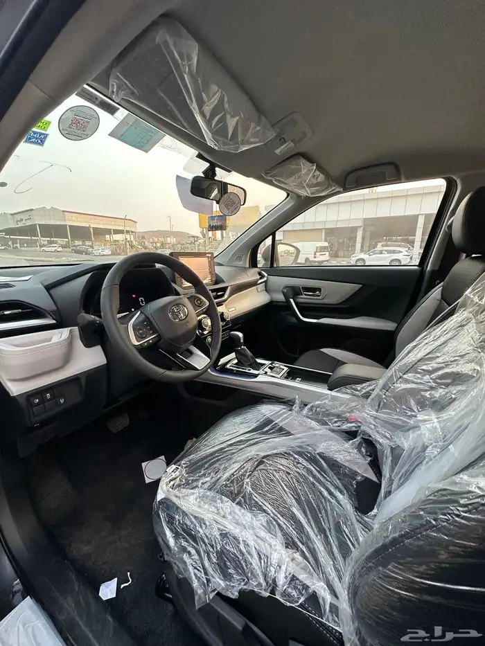 تويوتا فيلوز 4 سلندر موديل 2025 متوفر جميع الالوان 1