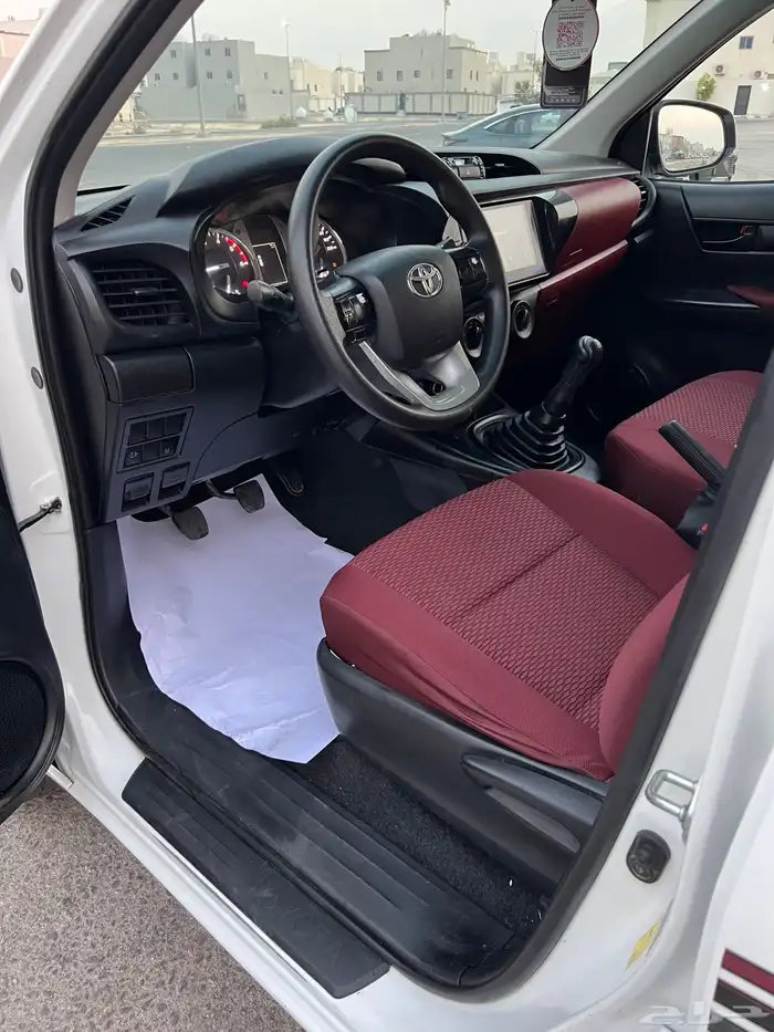 للبيع هايلكس مديل 2024 ديزل 14