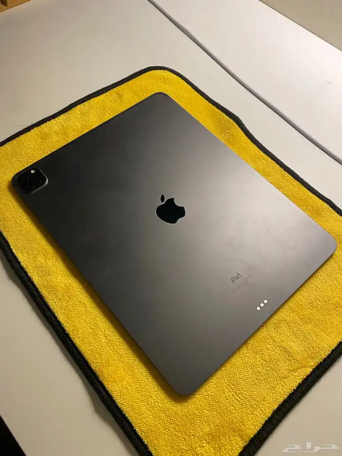 ايباد برو 12.9 انش وسعه 1 تيرابايت 10