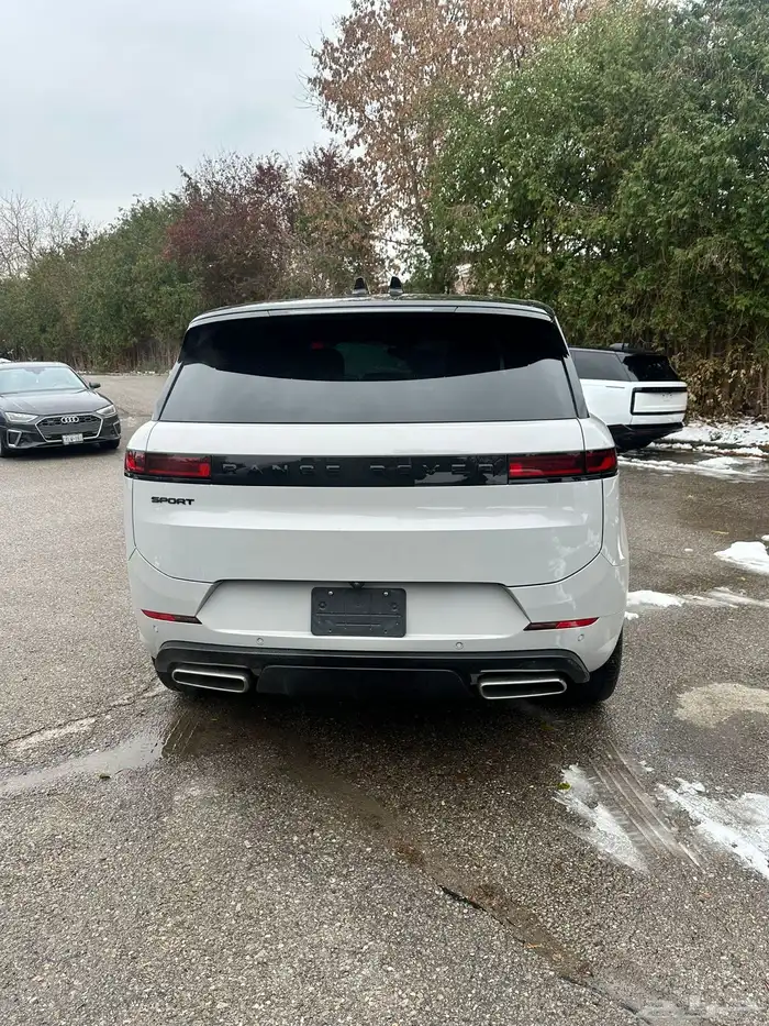 للبيع رانج روفر سبورت موديل 2025 فل موصفات وارد كندا 7
