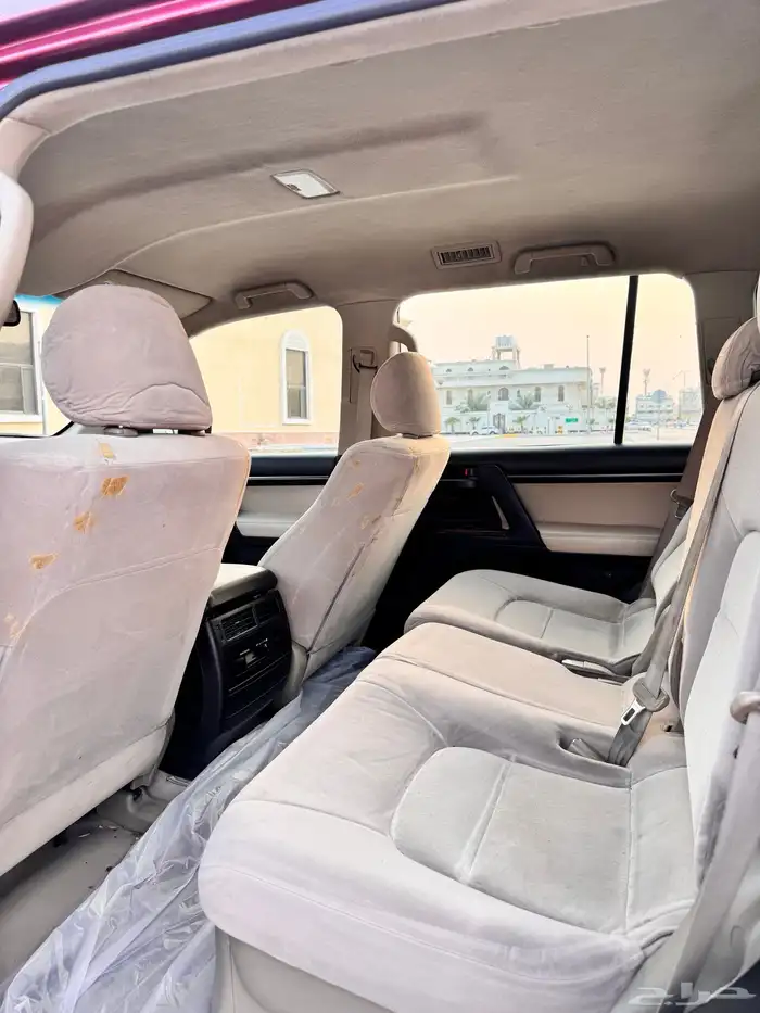 لاندكروزر 2011 17